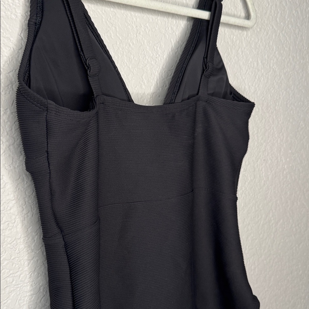 Tommy Bahama Ocean Point V Neck Ribbed One Piece Swimsuit Black 12 Tummy Control - Picture 6 of 8